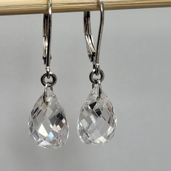 JCM Jacmel Diamonique Cubic Zirconia 925 Silver Pierced Leverback Earrings - Picture 2 of 6